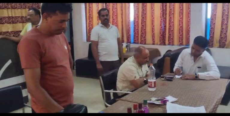 अचानकमार टाइगर रिजर्व के रेंजर और डिप्टी रेंजर 50,000 की रिश्वत लेते गिरफ्तार