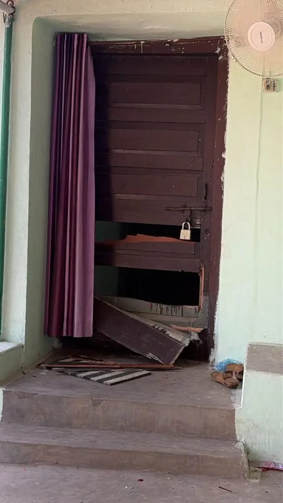 शादी की खुशियों में चोरों ने डाला खलल: रिटायर्ड ASI के घर फिर हुई लाखों की चोरी, इलाके में दहशत