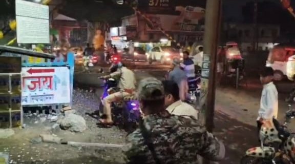 ‘सजग कोरबा–सतर्क कोरबा’ अभियान के तहत संकरी गलियों में दौड़ीं पुलिस की बाइकें, बदमाशों में हड़कंप